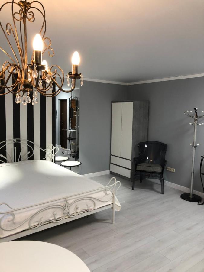 Charming Studio In Pechersk Kiev Exteriör bild